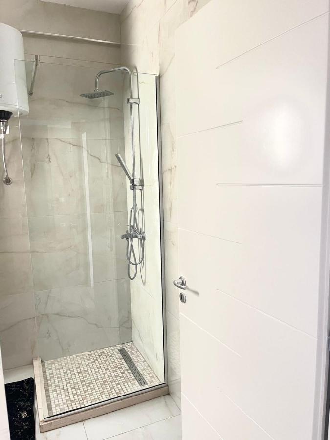 Twentysix Apartment Shkoder Exterior photo